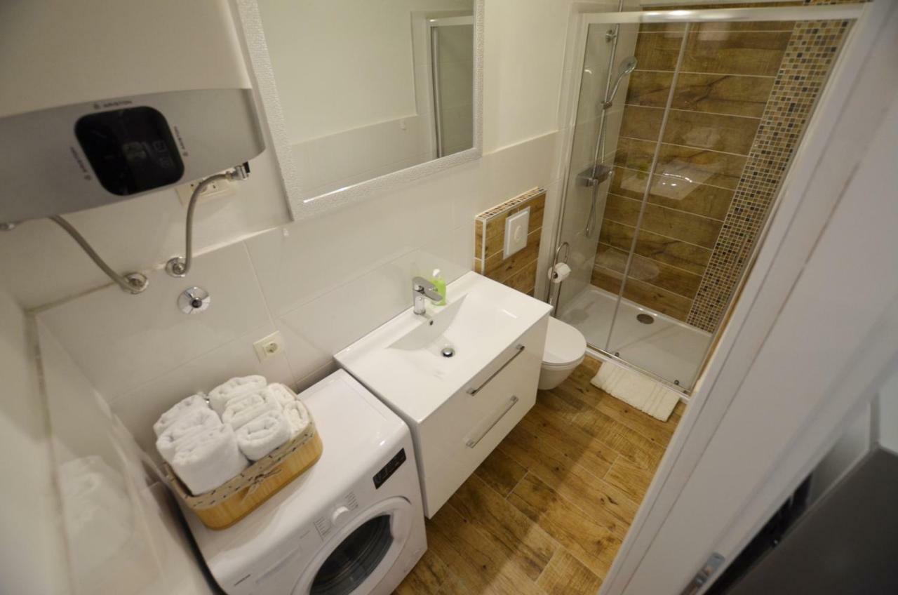 Bruno Apartment โรวีน ภายนอก รูปภาพ