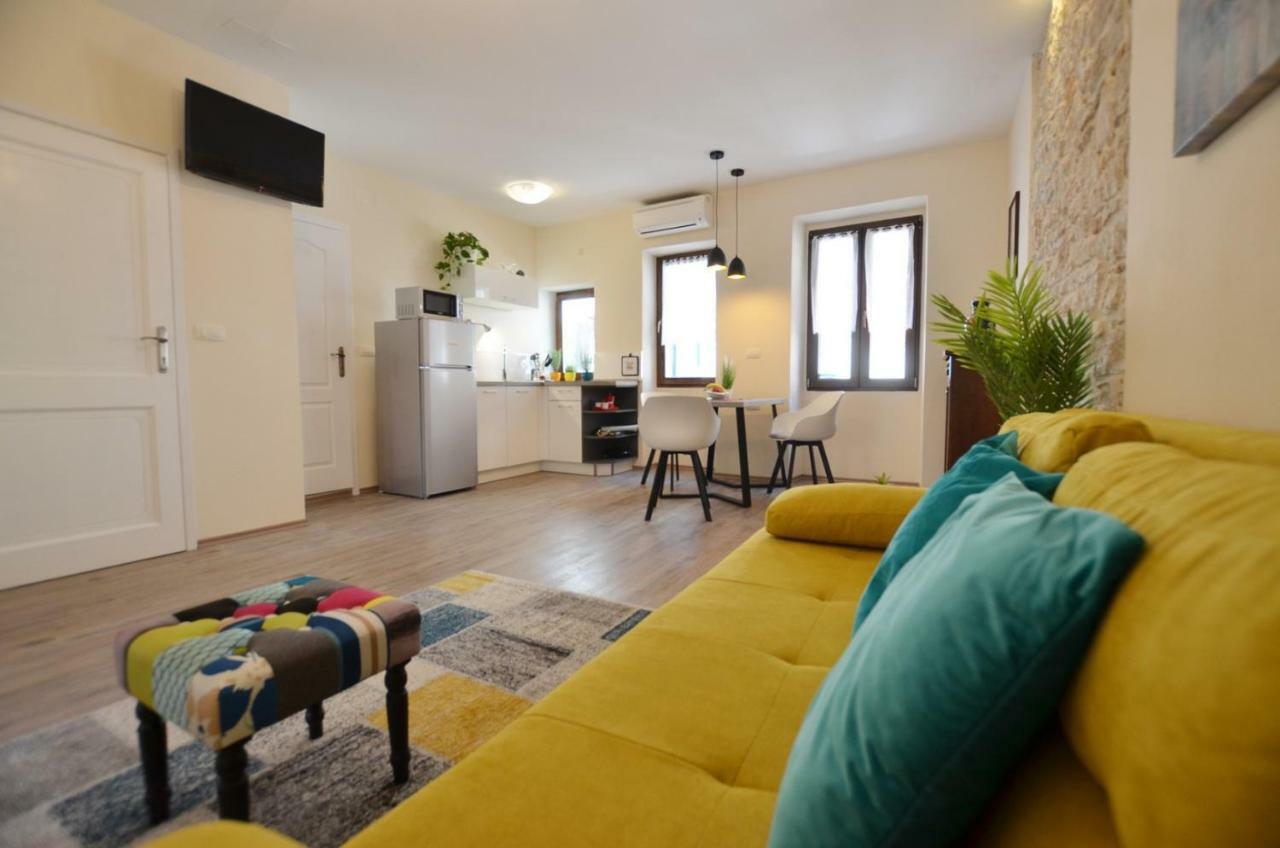 Bruno Apartment โรวีน ภายนอก รูปภาพ